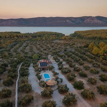 Villa Eco Stone House Santa Maria With Pool Drage