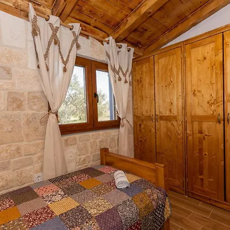 Eco Stone House Santa Maria With Pool * Drage
