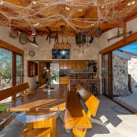 Eco Stone House Santa Maria With Pool *