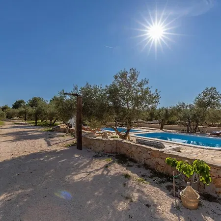Eco Stone House Santa Maria With Pool Villa